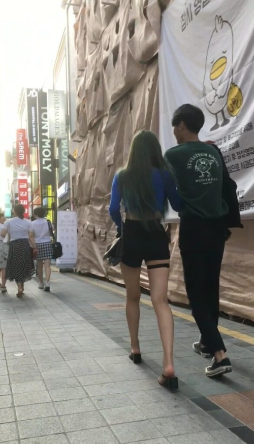 허벅지 초커년 585x1024