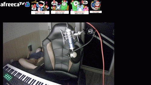 TV----.mp4_001129011.gif