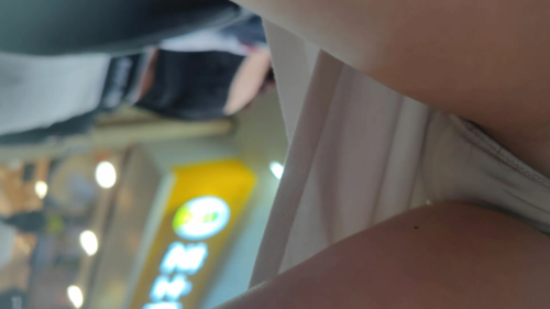 chn23072107.mp4 000051400 1024x576