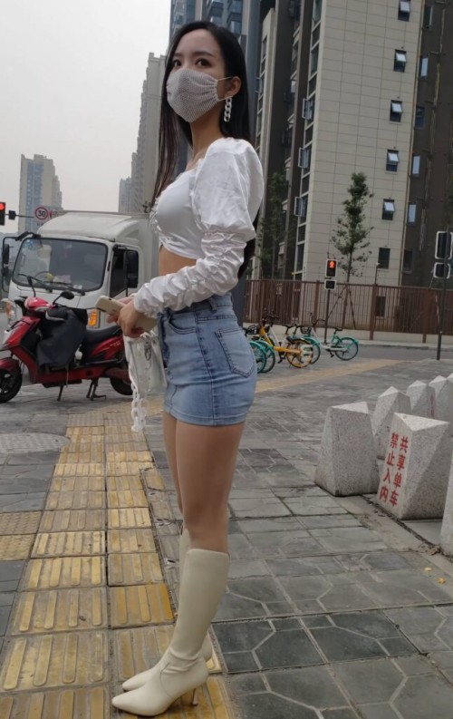 e15572e412cdac3dc8 conew1 646x1024