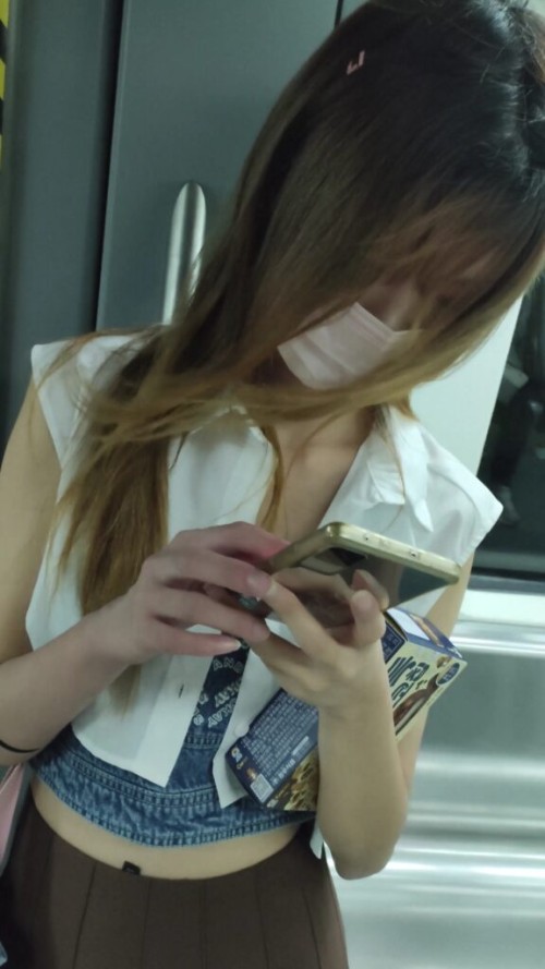 chn22121005.mp4 000000766 576x1024