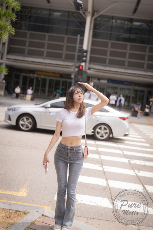 008 conew1 1365x2048