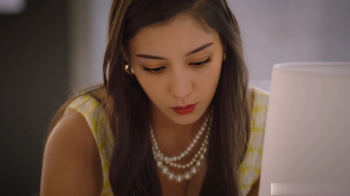 1.mp4 000021062 1024x576