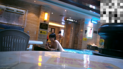 0.mp4 000184800 1024x576