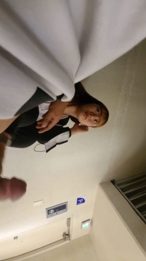 포터남 계단 11층 검은후드.mp4 000232164 576x1024