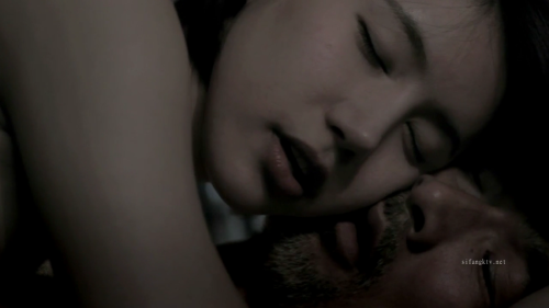 1.mp4 000118920 1024x576