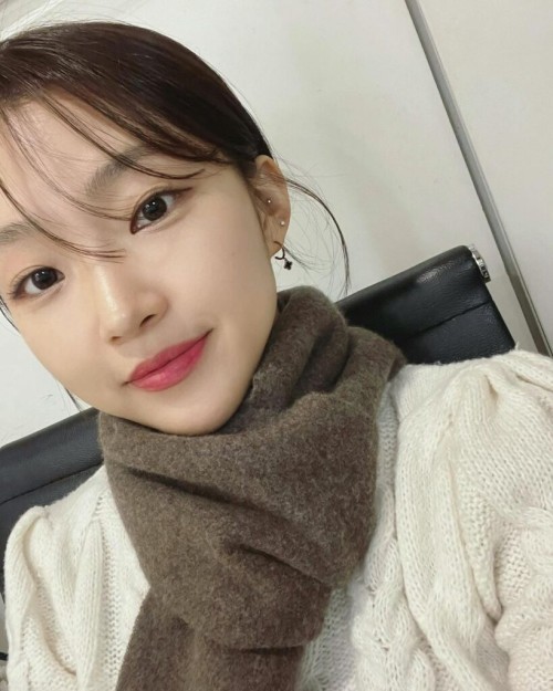 21 12 20 CXsWhJYp0nE p0 819x1024