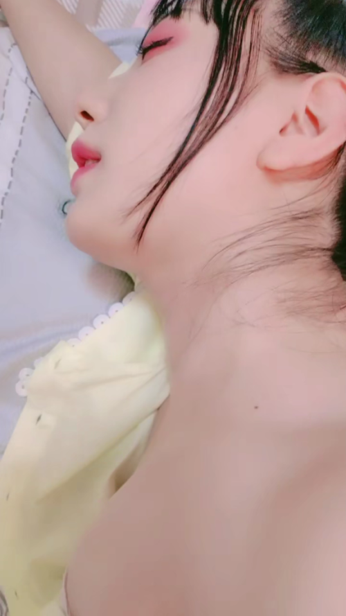 chn24011607.mp4 001115907 576x1024