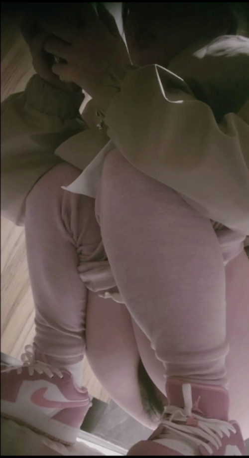 1.mp4 000655000 557x1024