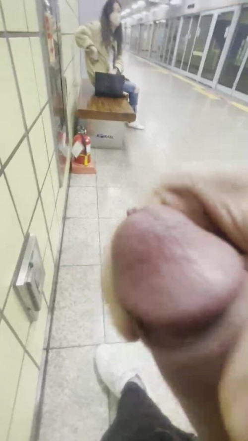 video 1.MP4 000003168 576x1024