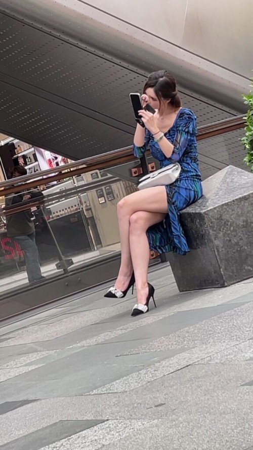 0.mp4 000043450 2 576x1024