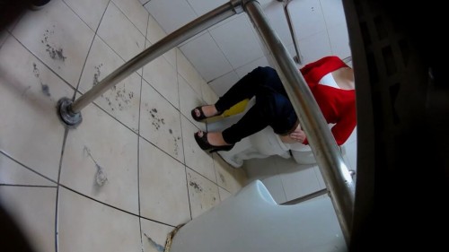 1.mp4 001644400 1024x576