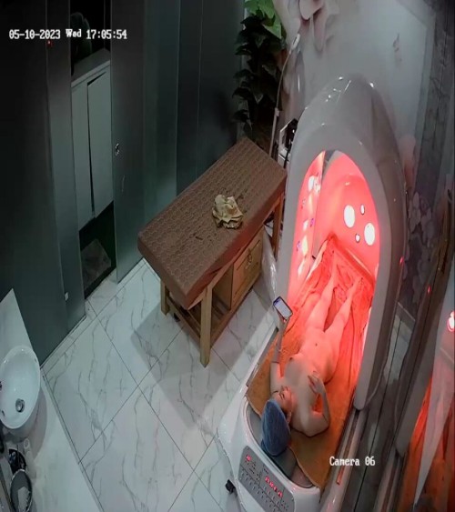 chn24033116.mp4 000750166 910x1024