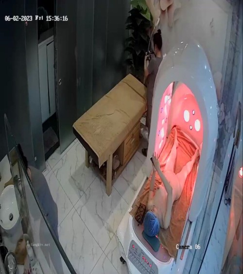 chn24033116.mp4 004828300 910x1024