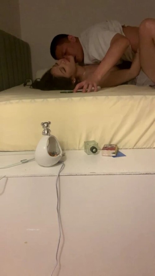 chn24040112.mp4 000111068 576x1024