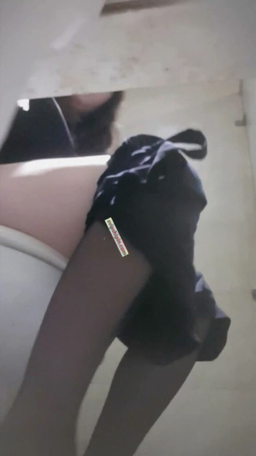 1.mp4 000000834 576x1024