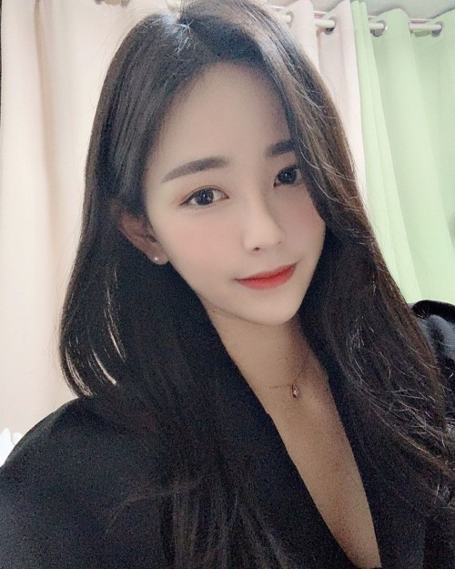 https://www.instagram.com/p/CIbBq_PHB73/