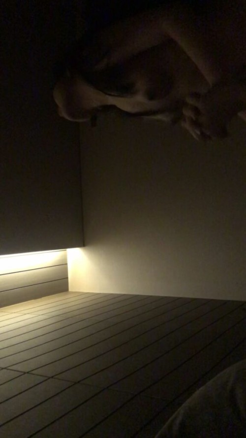 01114810 576x1024