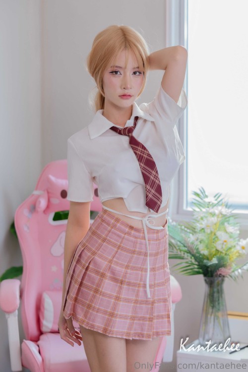 2667x4000_0c22f4d69e7bcd733bcac5463bcce25d.jpg